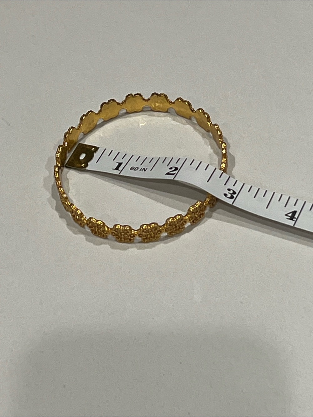 Julie Vos Gold Scalloped Floral Bangle Bracelet - Picture 3 of 6